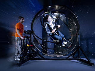 Astronautentrainer in der Themenwelt Erde. © Odysseum